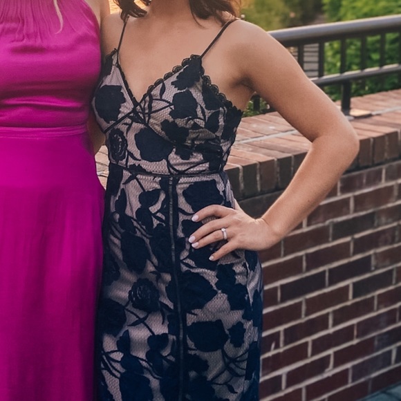 Lulus Alluring Dream Navy Blue Floral Mesh Lace Trumpet Midi Dress Wedding Guest - Picture 9 of 9